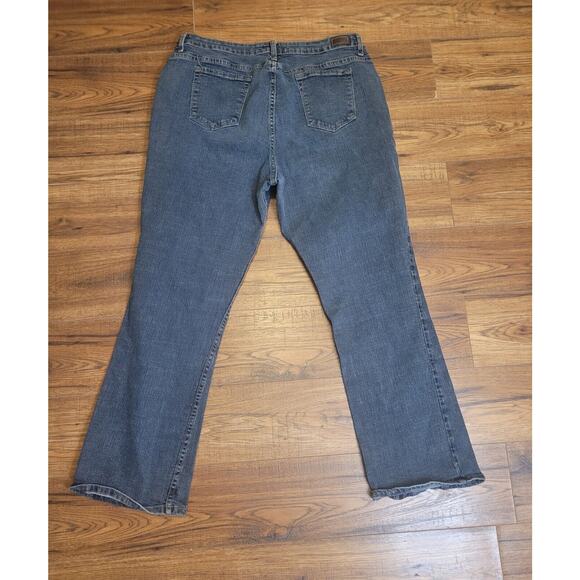 Riders by‎ Lee Straight Women's size 18W Long Wash Blue Denim Jeans 36x30 - Picture 10 of 11